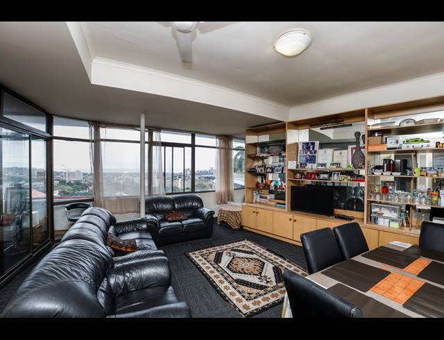 3 BEDROOM APARTMENT TO LET IN ESSENWOOD